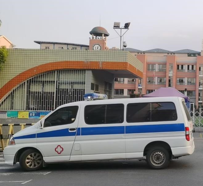 土默特左救护车出租护送骨折病人一公里多少钱